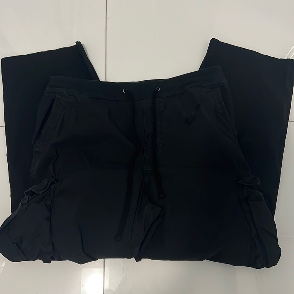 NWOT Jane’s Perse Sz 3 (Large) black lightweight cargo pants
